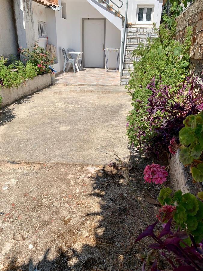 Vaso Apts Sarandë Exterior foto