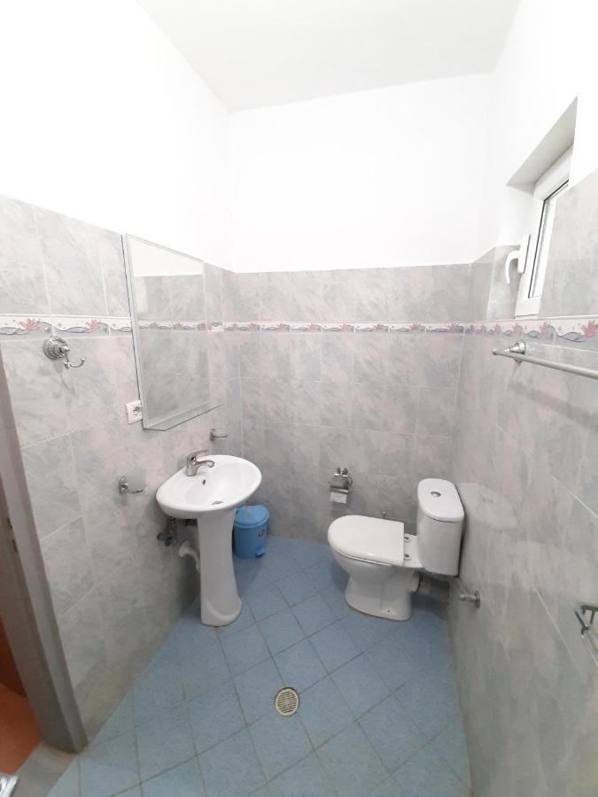 Vaso Apts Sarandë Exterior foto