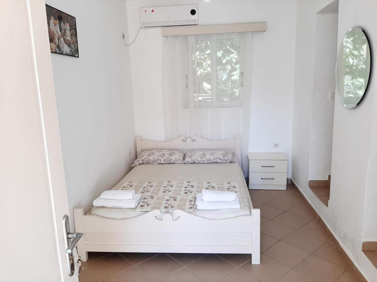 Vaso Apts Sarandë Exterior foto